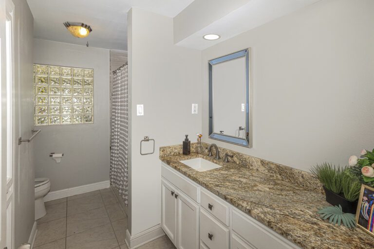 Real estate photography guest bathroom